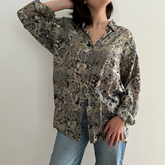VINTAGE EVIDENCE 100% SILK PATTERNED  BLOUSE - M - Picture 10 of 16